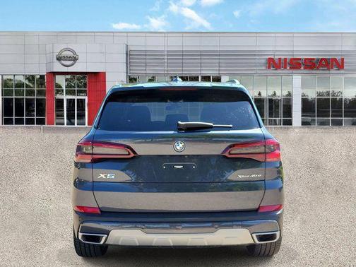 Arctic Grey Metallic 2022 BMW X5 PHEV xDrive45e