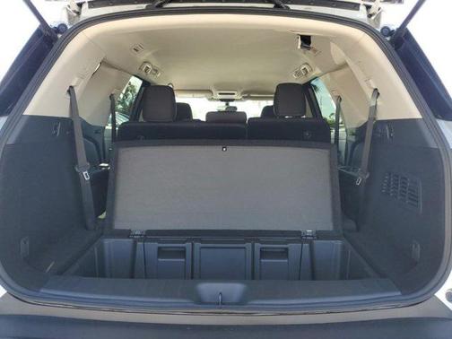 2025 Nissan Pathfinder S FWD