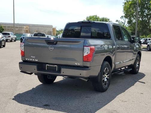 2024 Nissan Titan SV