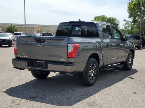 2024 Nissan Titan SV