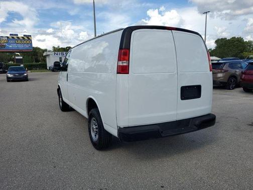 2021 GMC Savana 2500 Work Van