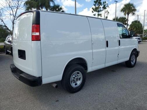 2021 GMC Savana 2500 Work Van