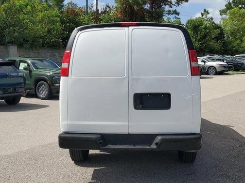 2021 GMC Savana 2500 Work Van