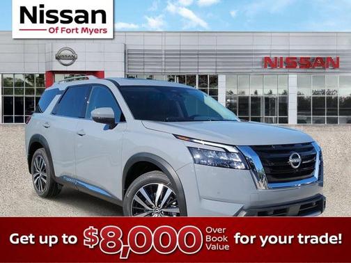 2025 Nissan Pathfinder Platinum FWD