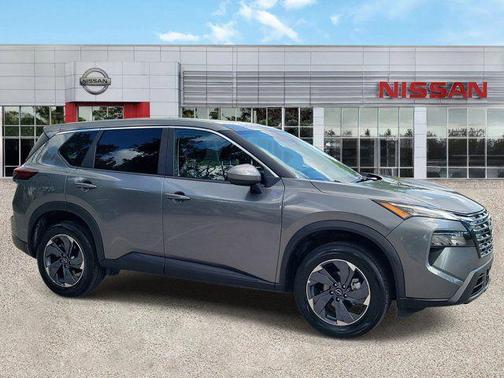 Gun Metallic 2025 Nissan Rogue SV