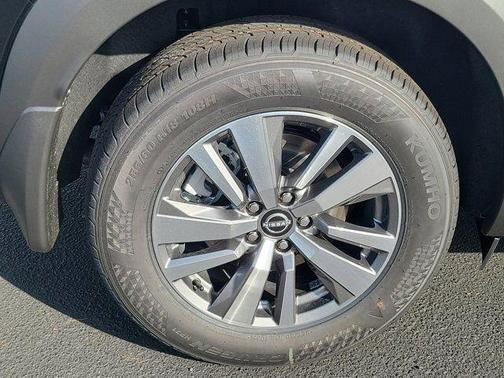 Super Black 2026 Nissan Pathfinder SL