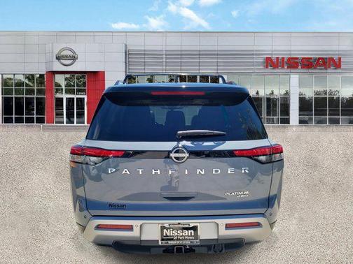 2024 Nissan Pathfinder Platinum 4WD