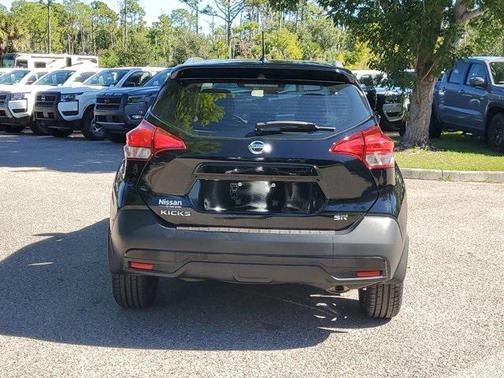 2019 Nissan Kicks SR
