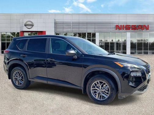 Super Black 2023 Nissan Rogue S