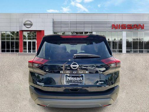 Super Black 2023 Nissan Rogue S