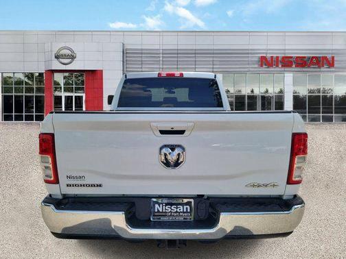 Bright White Clearcoat 2021 RAM 2500 Big Horn Crew Cab 4x4 6'4' Box
