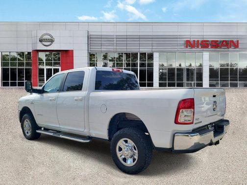 Bright White Clearcoat 2021 RAM 2500 Big Horn Crew Cab 4x4 6'4' Box