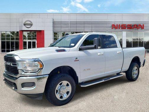 Bright White Clearcoat 2021 RAM 2500 Big Horn Crew Cab 4x4 6'4' Box