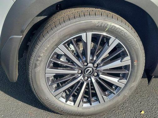Boulder Gray Pearl 2026 Nissan Pathfinder Platinum