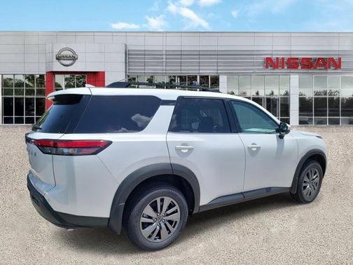 2025 Nissan Pathfinder SV FWD