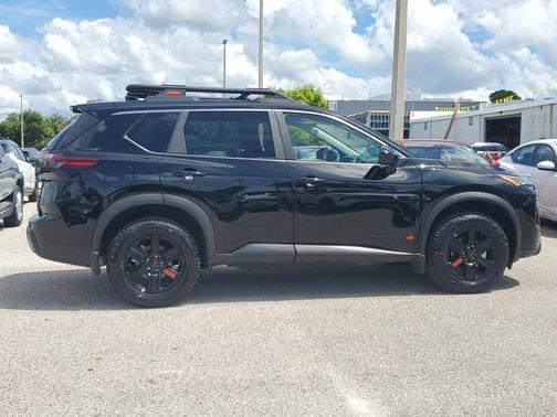2025 Nissan Rogue Rock Creek