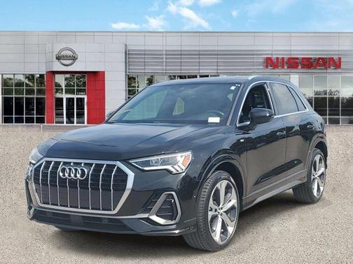 2020 Audi Q3 45 S line Prestige