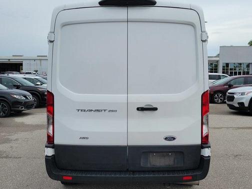 2022 Ford Transit-250 Base