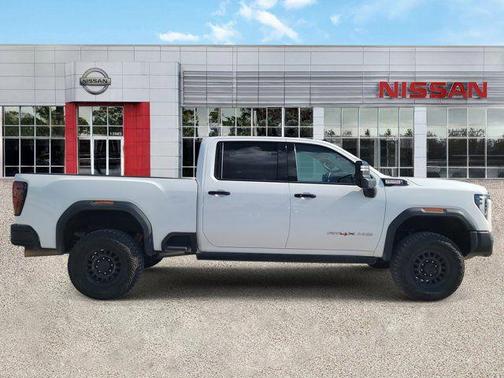 2024 GMC Sierra 2500 AT4X