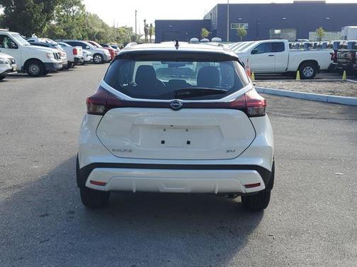 2024 Nissan Kicks SV