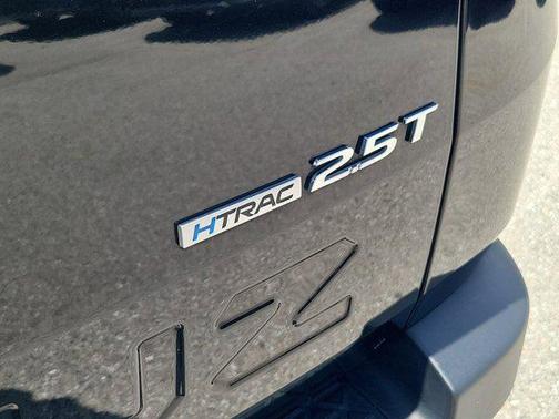 Phantom Black 2023 Hyundai SANTA CRUZ SEL Premium