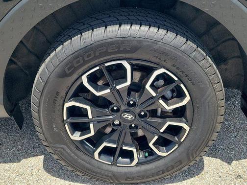 Phantom Black 2023 Hyundai SANTA CRUZ SEL Premium