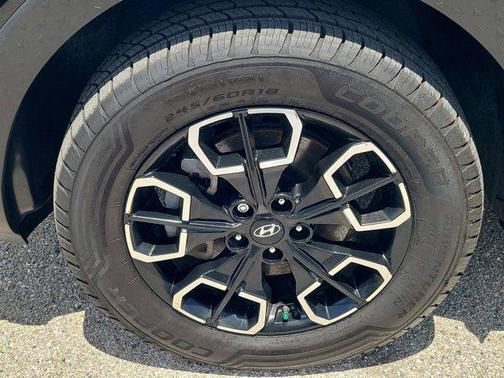Phantom Black 2023 Hyundai SANTA CRUZ SEL Premium
