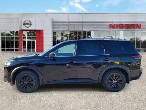 2024 Nissan Pathfinder SL FWD