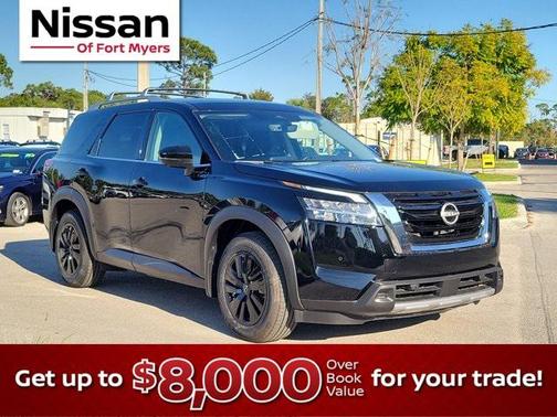 2024 Nissan Pathfinder SL FWD