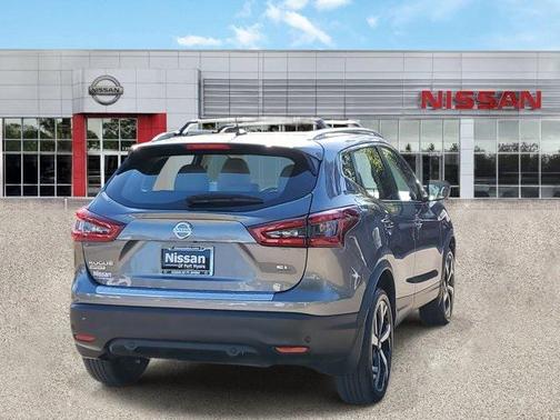 2022 Nissan Rogue Sport SL