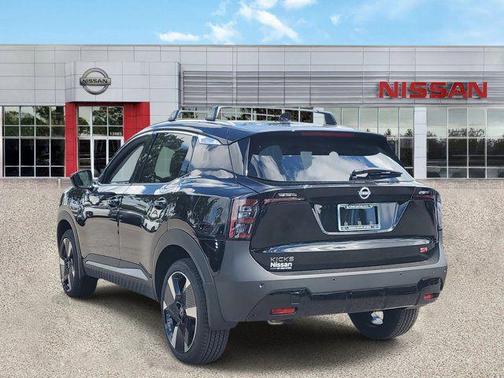 Super Black 2026 Nissan Kicks SR