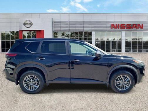 Super Black 2023 Nissan Rogue S