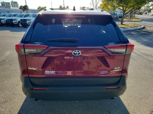 2023 Toyota RAV4 Hybrid XLE Premium