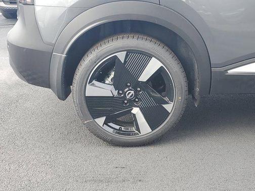 Gun Metallic 2026 Nissan Kicks SR