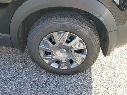 Super Black 2026 Nissan Kicks S