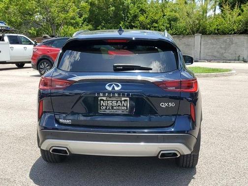 2022 INFINITI QX50 LUXE