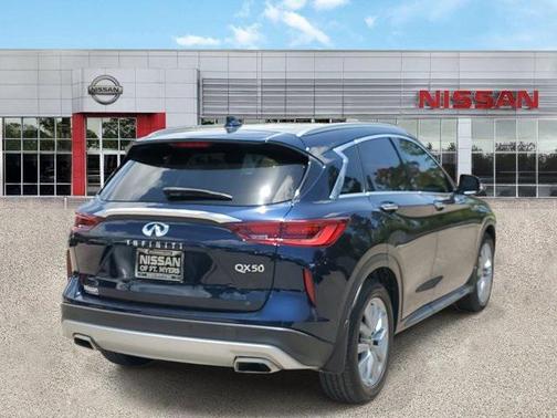 2022 INFINITI QX50 LUXE