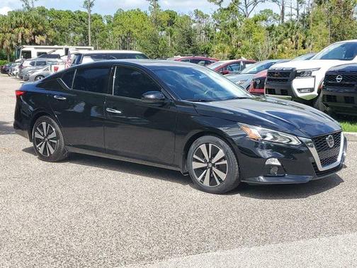 2022 Nissan Altima 2.5 SL
