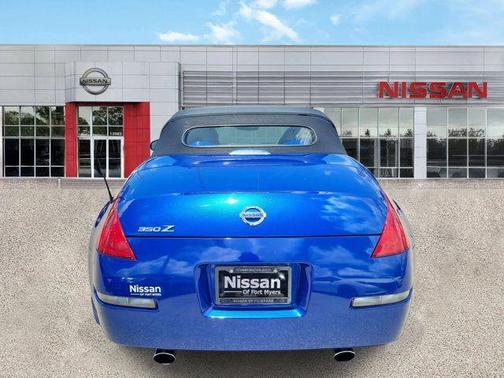 Daytona Blue Clearcoat Metallic 2005 Nissan 350Z Grand Touring
