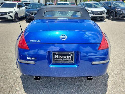 Daytona Blue Clearcoat Metallic 2005 Nissan 350Z Grand Touring