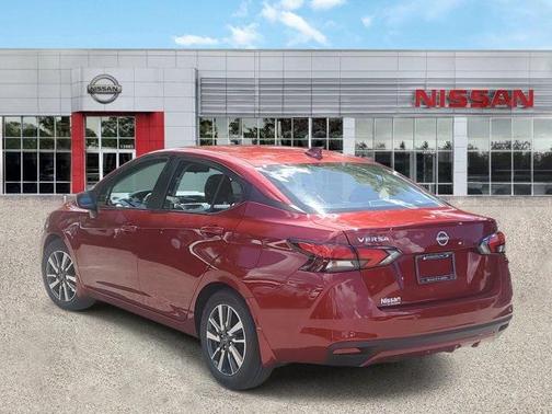 2025 Nissan Versa 1.6 SV