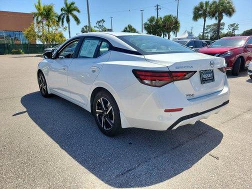 Aspen White Tricoat 2025 Nissan Sentra SV