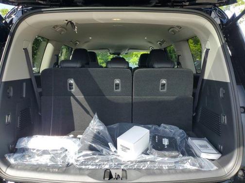 2026 Nissan Armada SV