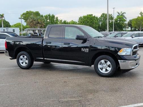 2024 RAM 1500 Classic SLT