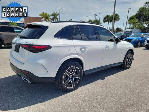 Polar White 2025 Mercedes-Benz GLC 300 4MATIC