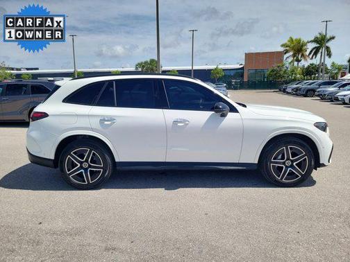 Polar White 2025 Mercedes-Benz GLC 300 4MATIC