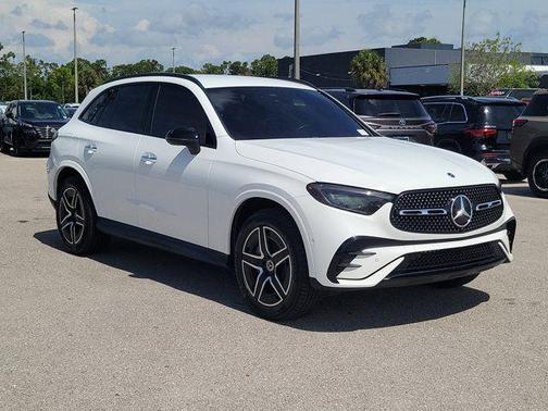 Polar White 2025 Mercedes-Benz GLC 300 4MATIC