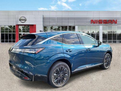 Aurora Blue Pearl Metallic 2026 Nissan Murano Platinum