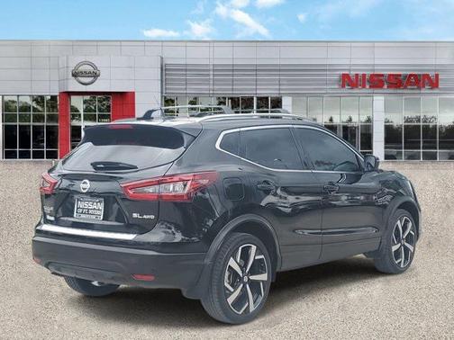 2022 Nissan Rogue Sport SL