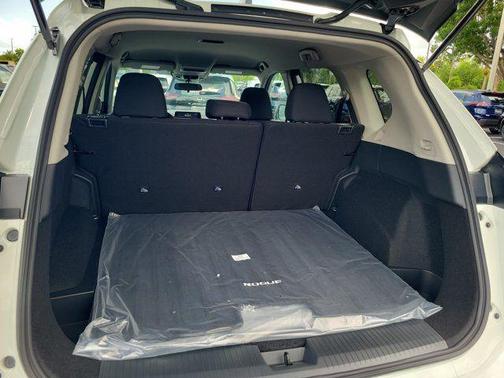 Glacier White 2026 Nissan Rogue S